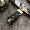 おしゃれ ルイヴィトン キーホルダー 芸能人愛用 新発売 人気 祝日プレゼント ペンダント Louis Vuitton レザー ロゴ付き キーリング</title>