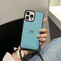 エルメス/Hermes iphone 15/14携帯ケース 革の手触り カードを挿すことができて 斜めにストラップをまたいで 転んだり磨耗したりするのを防ぐ創意的な携帯ケースがあります